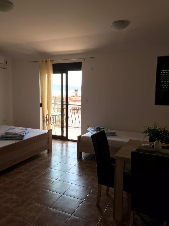 Julija 1 Apartment Igalo Ngoại thất bức ảnh